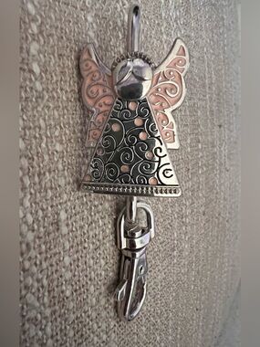Angel Key Finder Silver with Pink Enamel Wings